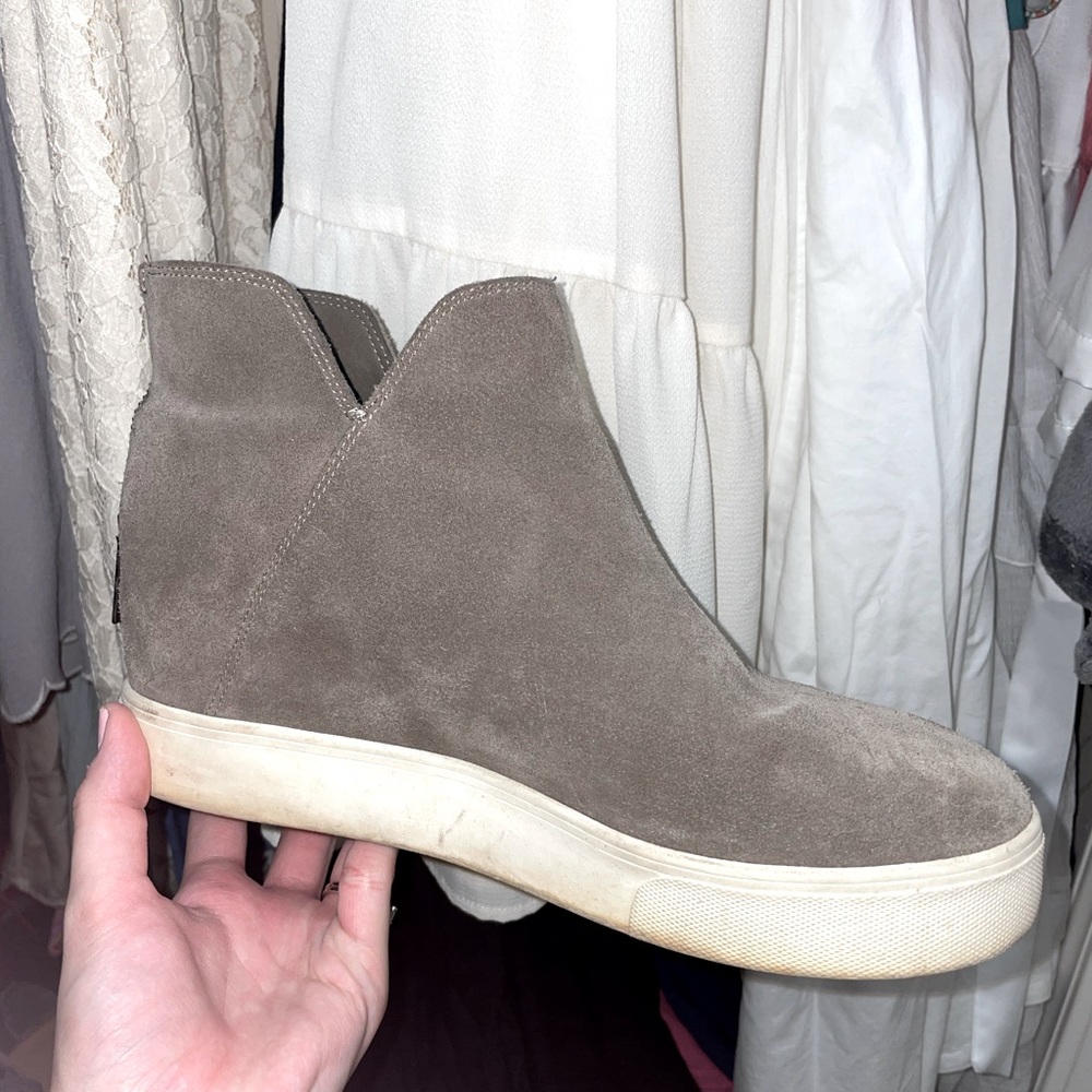 J slides platform sneakers